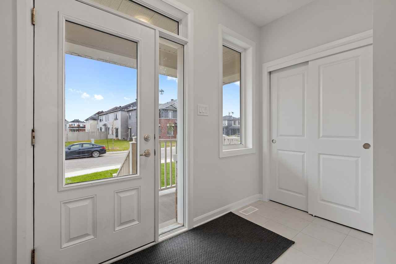 52 Eramosa Crescent - 1 - Photo 4 of 39