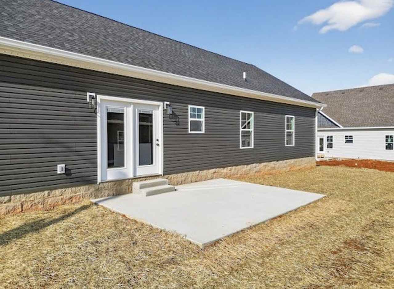 104 Joiner Ave #1 - Photo 2 of 16