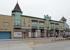 featured image of 902 1/2 State St #1