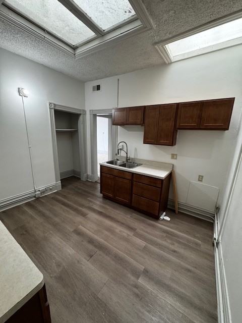 902 1/2 State St #1 - Photo 3 of 11