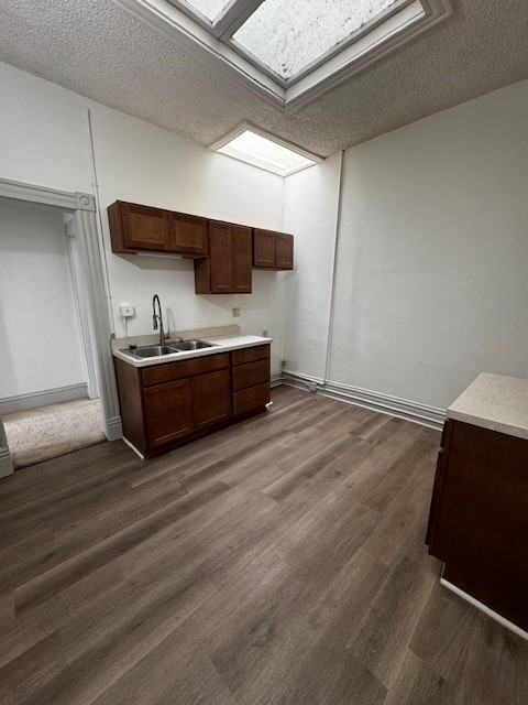 902 1/2 State St #1 - Photo 4 of 11