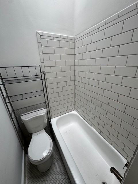 902 1/2 State St #1 - Photo 6 of 11