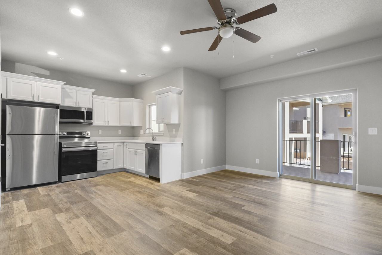 5310 N Union Blvd #201 - Photo 4 of 16