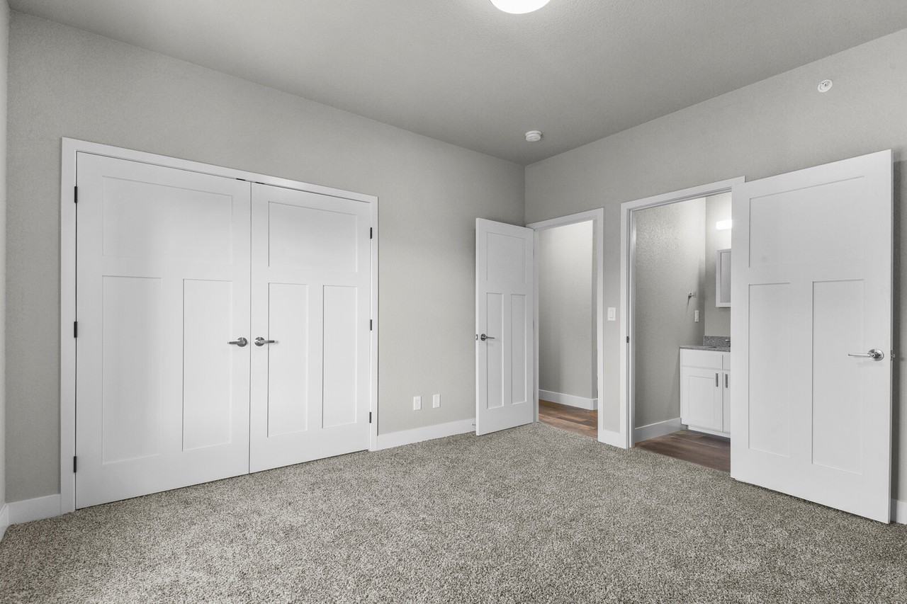 5310 N Union Blvd #201 - Photo 7 of 16