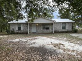 featured image of 487 Woodlawn Rd #1