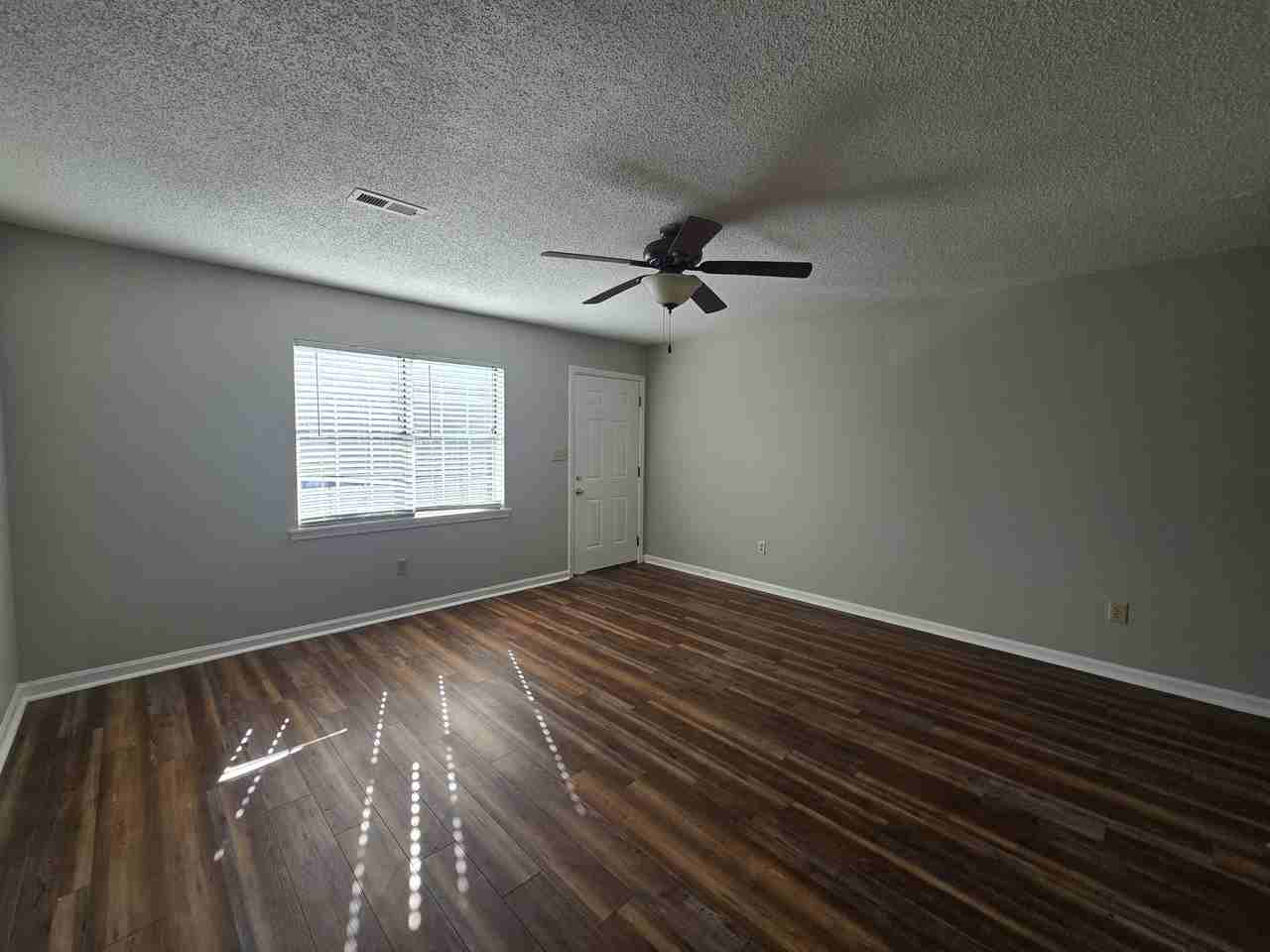 2165 S Milledge Ave E8 - 1 #1 - Photo 4 of 42