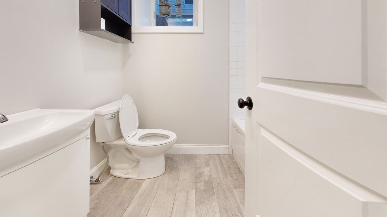 13 13 Pierce Street13 Pierce Street - 5 #5 - Photo 6 of 7