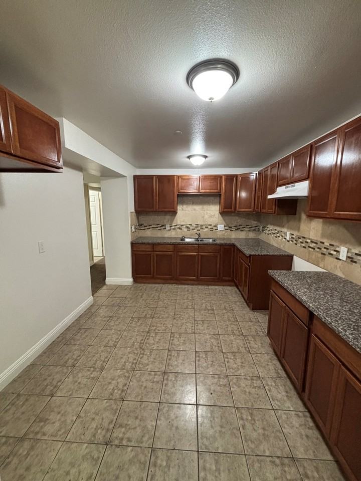 157 West 89th Street - Photo 5 of 19