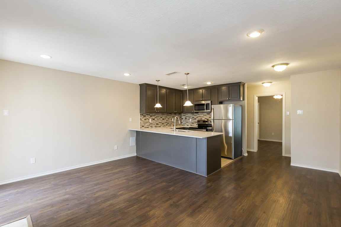 The Oaks at Live Oak - Photo 3 of 17