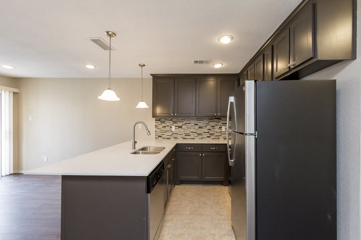 The Oaks at Live Oak - Photo 7 of 17