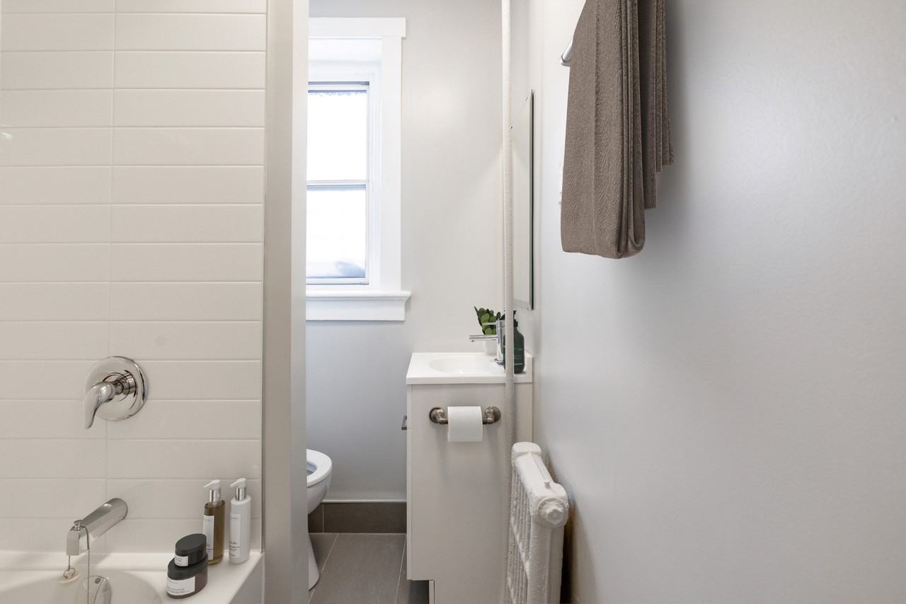 Maya Mews - Photo 6 of 11