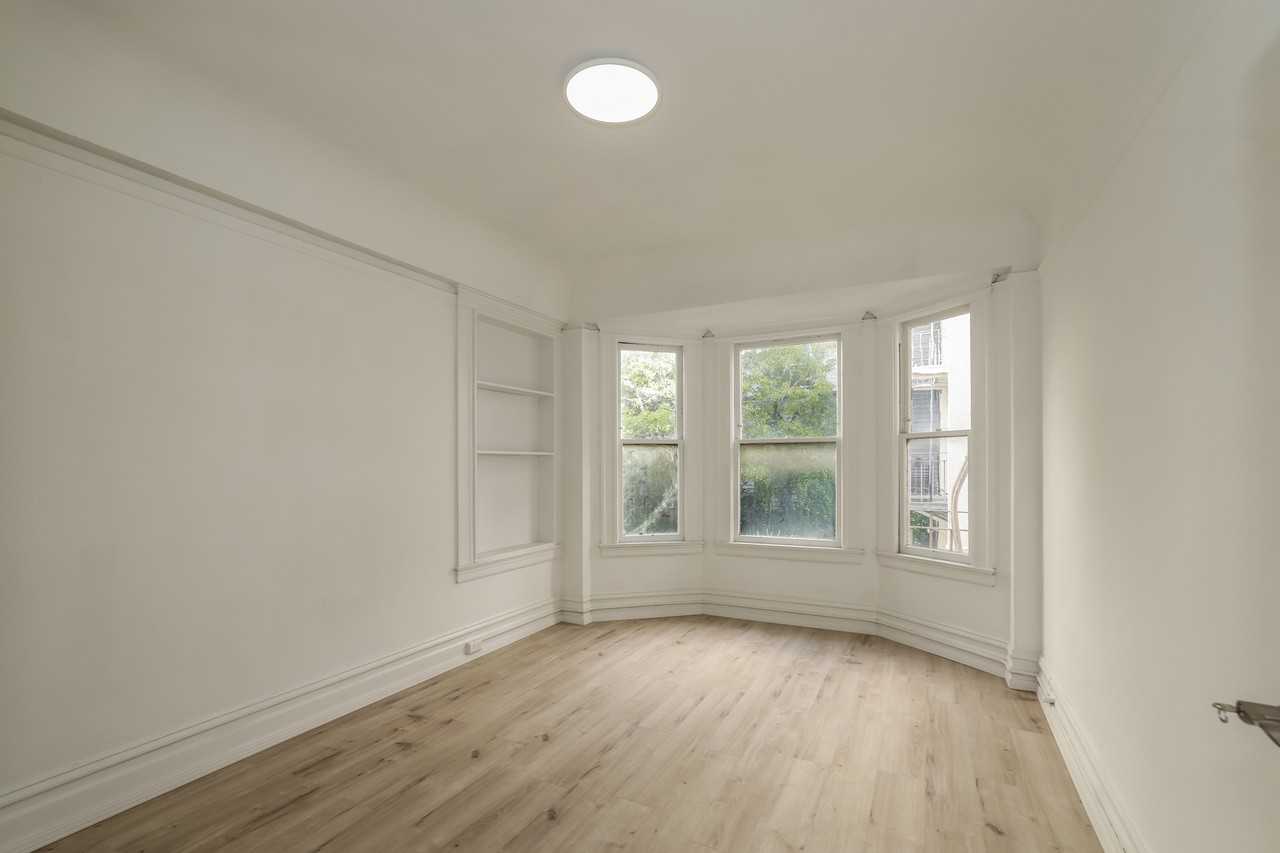 1026 Bush St #1026 - Photo 4 of 13