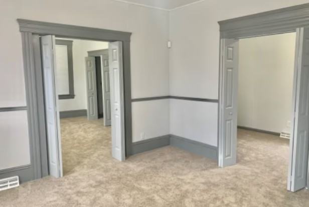 1941 W 77th St #1 - Photo 5 of 6