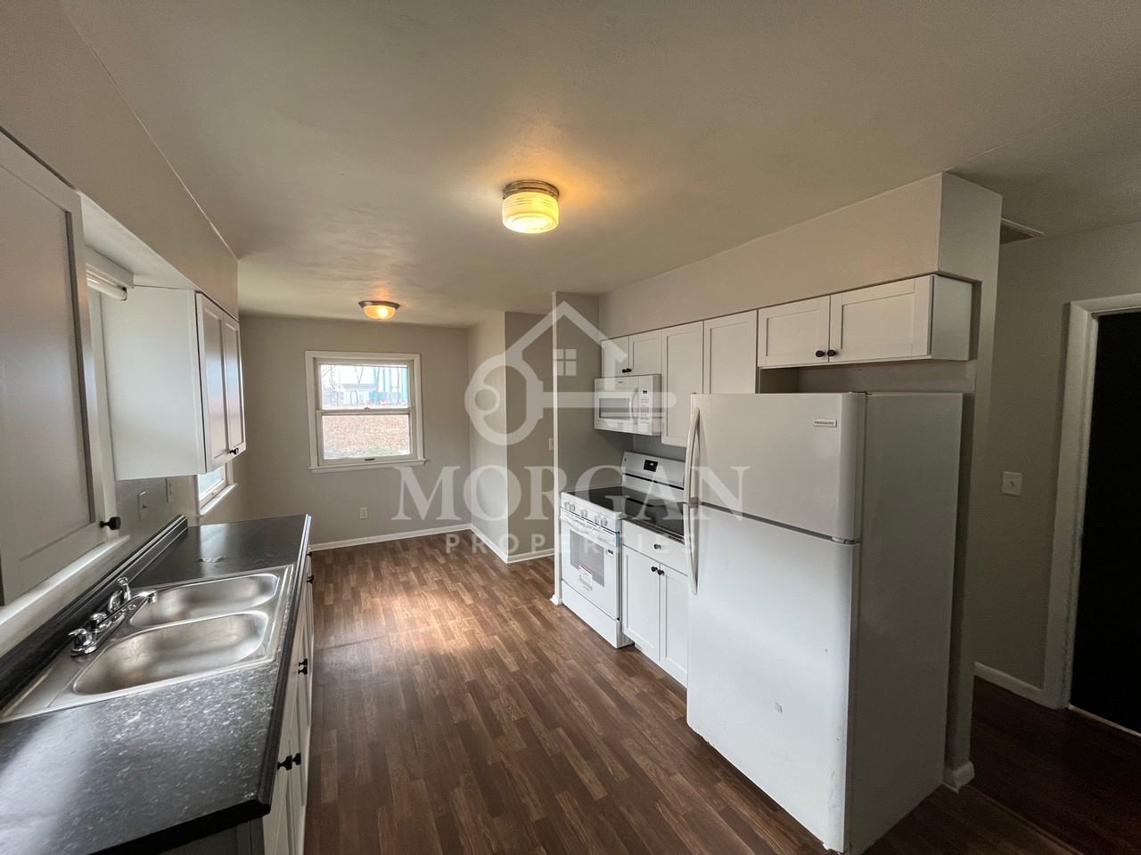 2714 Fairview St #1 - Photo 3 of 7