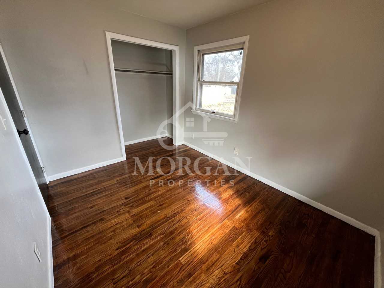 2714 Fairview St #1 - Photo 5 of 7