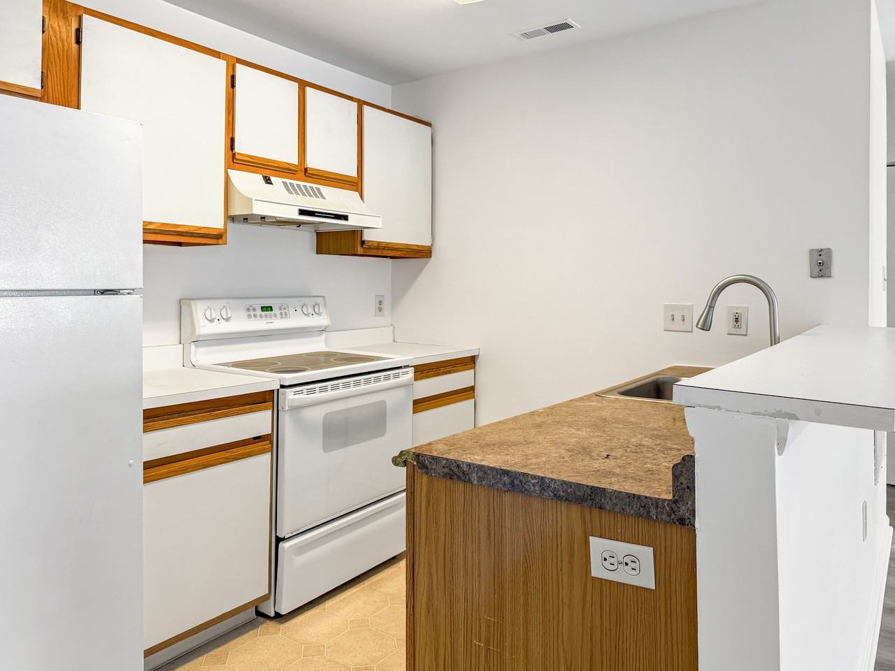 132 Meadow Ridge Rd #1 - Photo 4 of 7