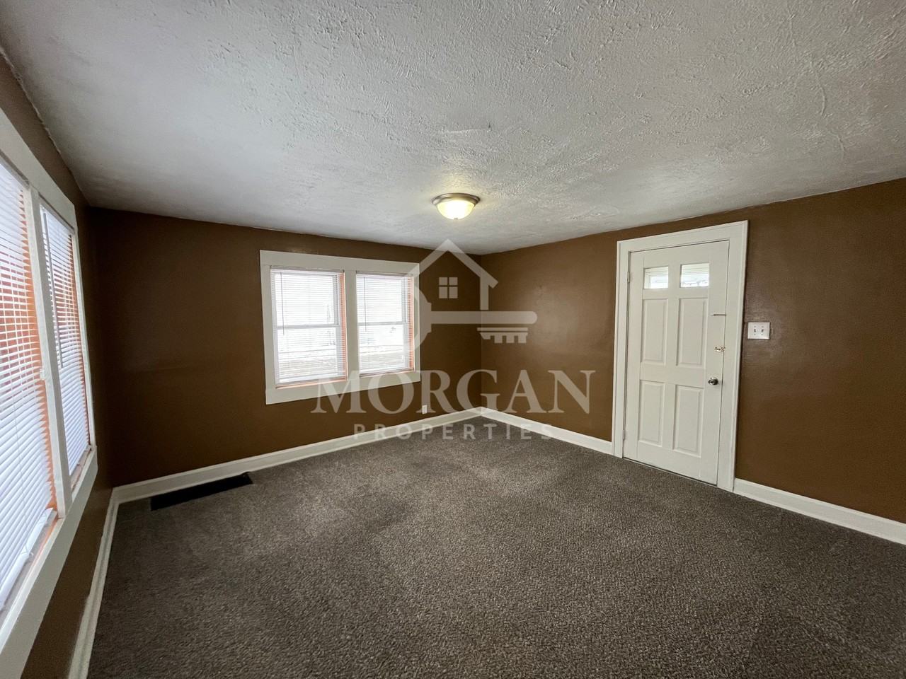 2210 Walnut St #B - Photo 2 of 4