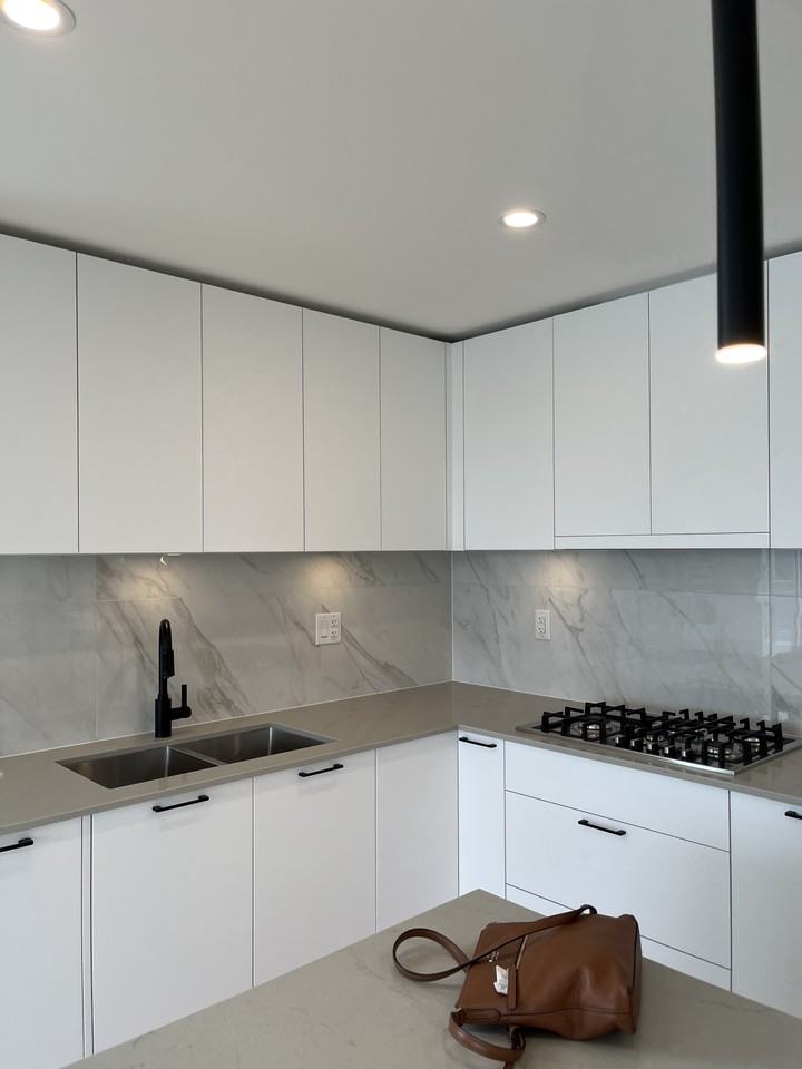 8551 201 Street - Photo 4 of 16