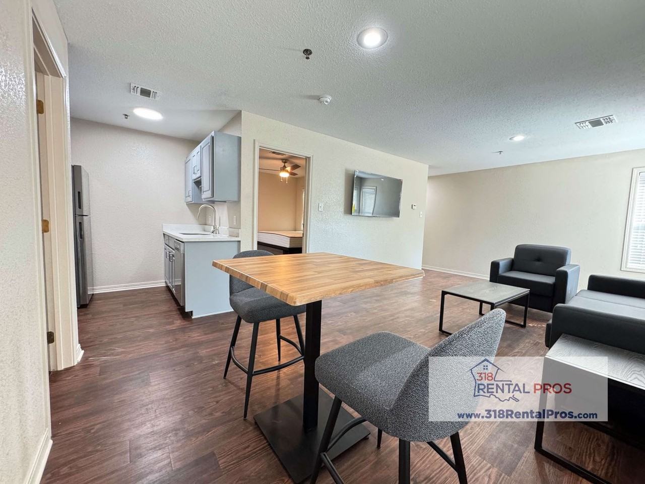 Campus Commons Apartments - Photo 7 of 15