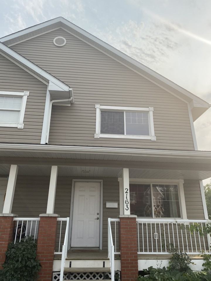 2163 Toronto St #1 - Photo 2 of 17