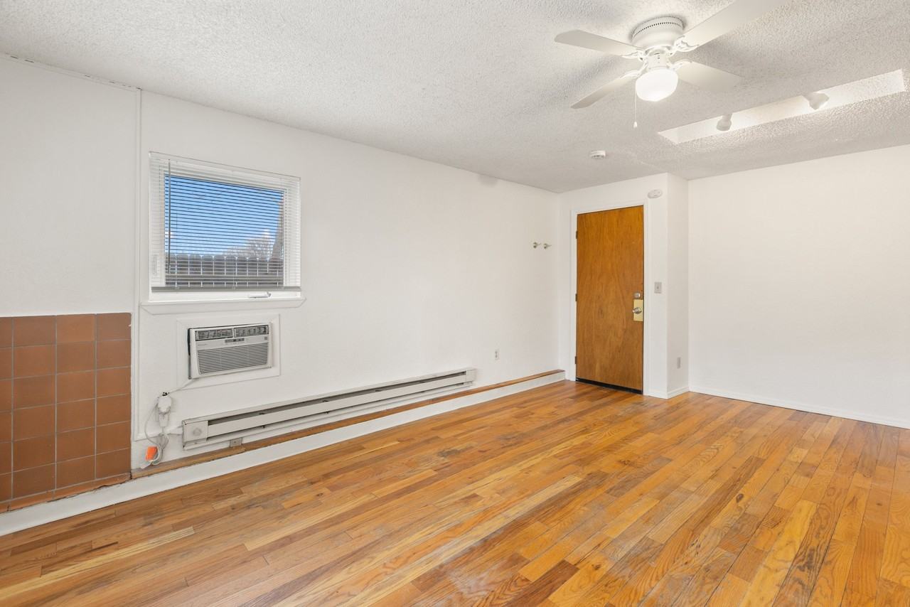 2529 West Vermijo Avenue - BUnit B #B - Photo 7 of 11