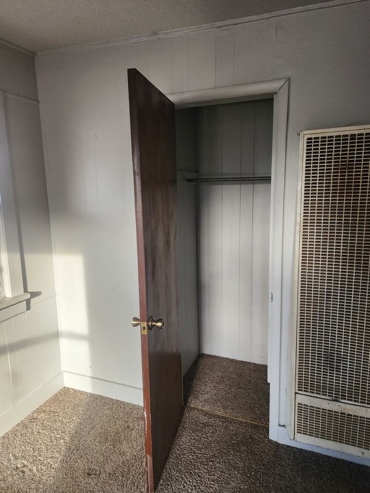 111 1/2 W Locust Ave #1 - Photo 3 of 8