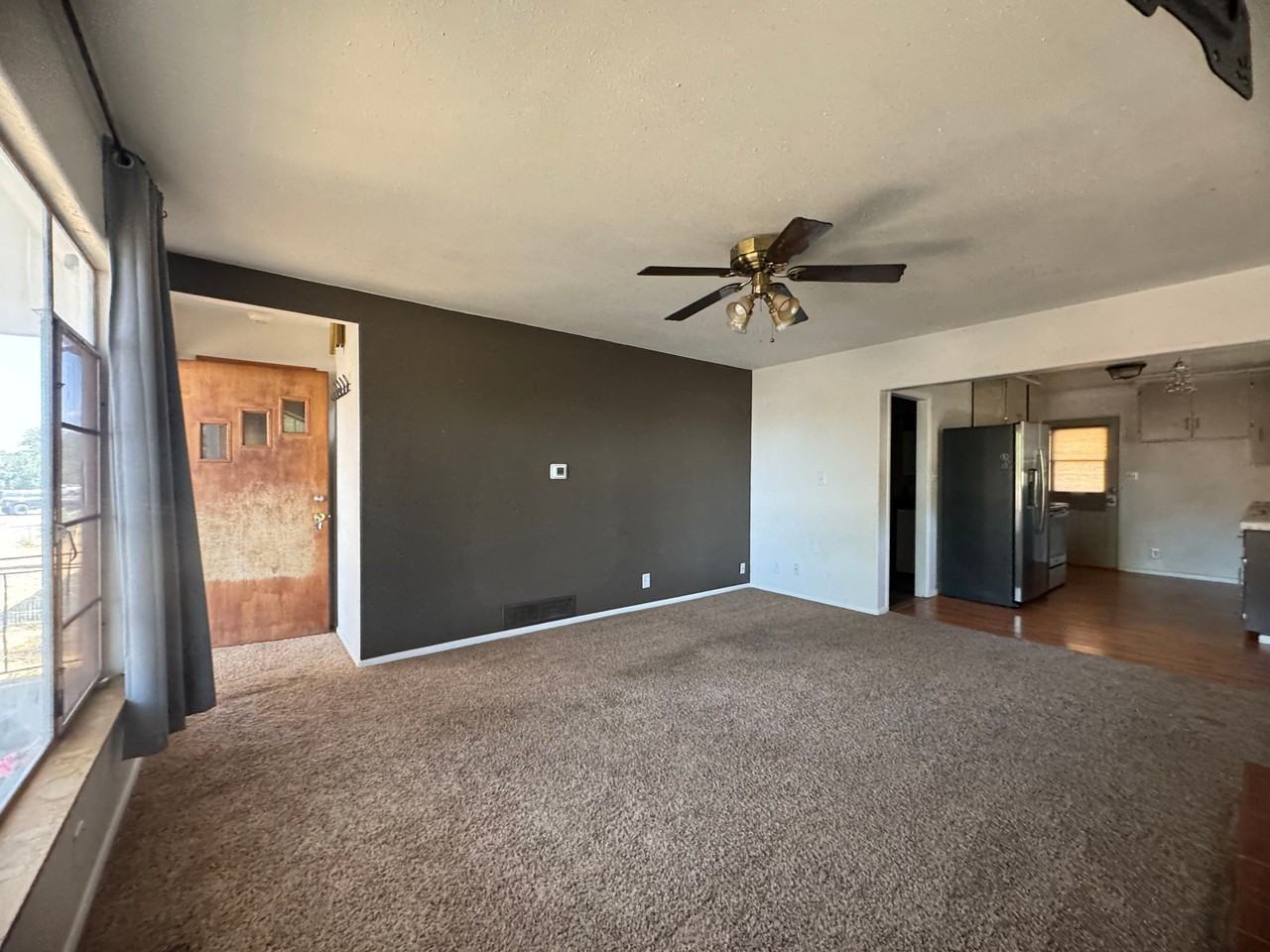 251 W Shepard St #1 - Photo 2 of 6