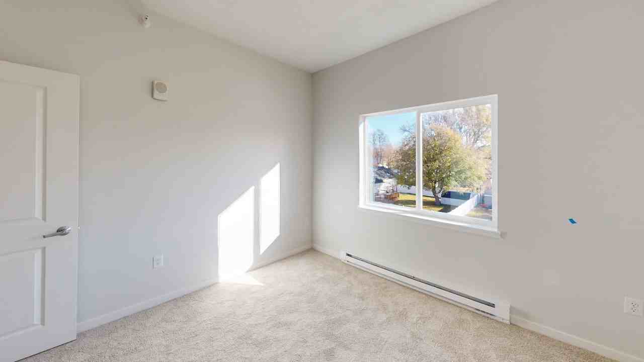 Overlook Apartments - Photo 4 of 42