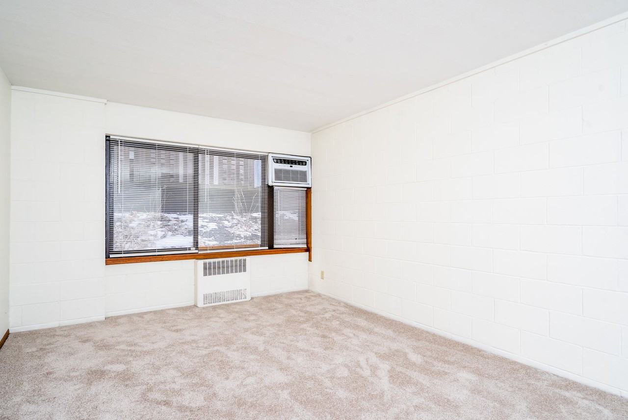 3305 Hennepin Ave S - Photo 2 of 17