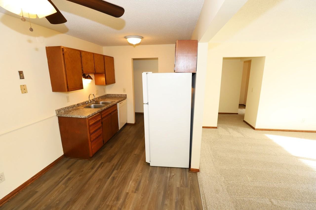 Regency Apartments - Photo 7 of 18