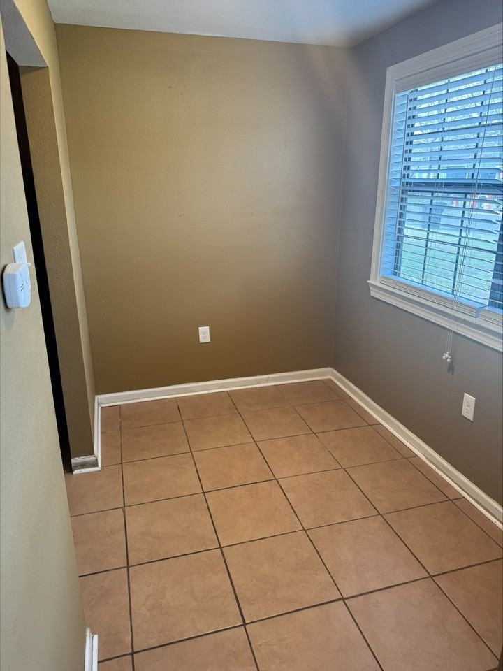 16678 S Amite Dr #1 - Photo 3 of 10