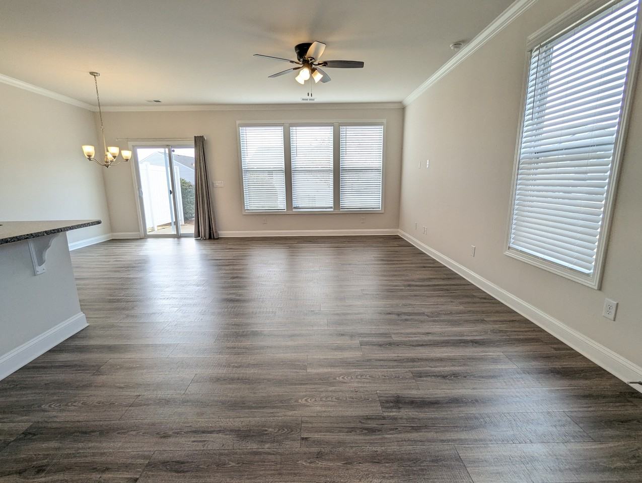 2 Planters Pl #1 - Photo 4 of 23