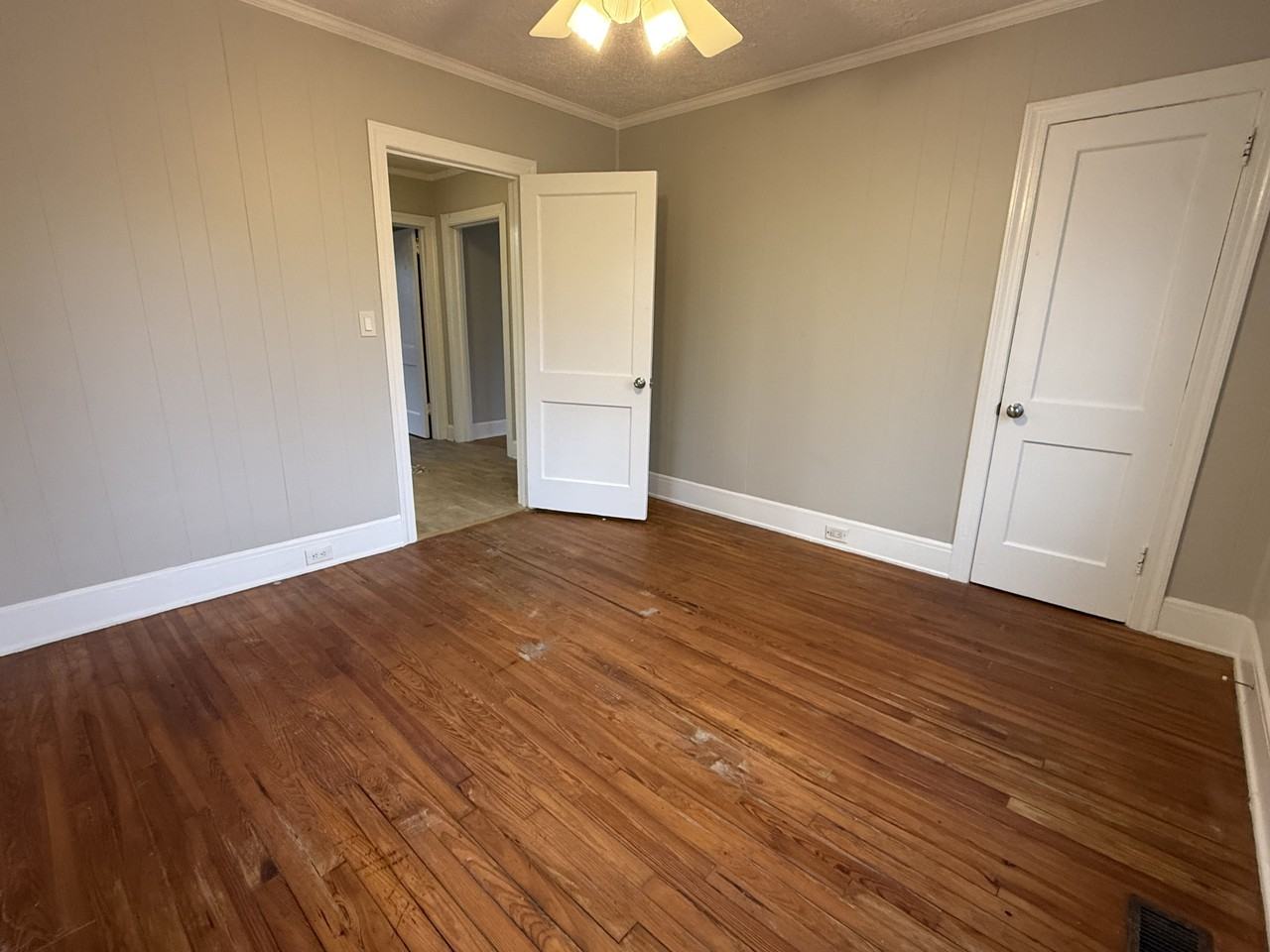 628 E 4th Ave #1 - Photo 7 of 14