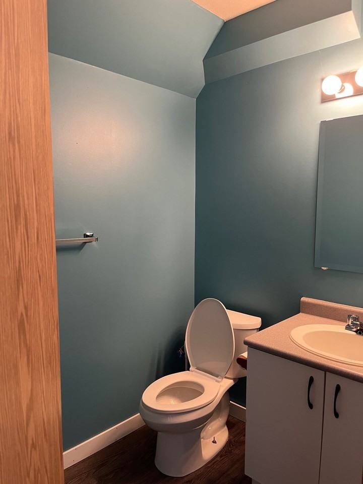 555 - 555 Rockland Road #1 - Photo 5 of 10