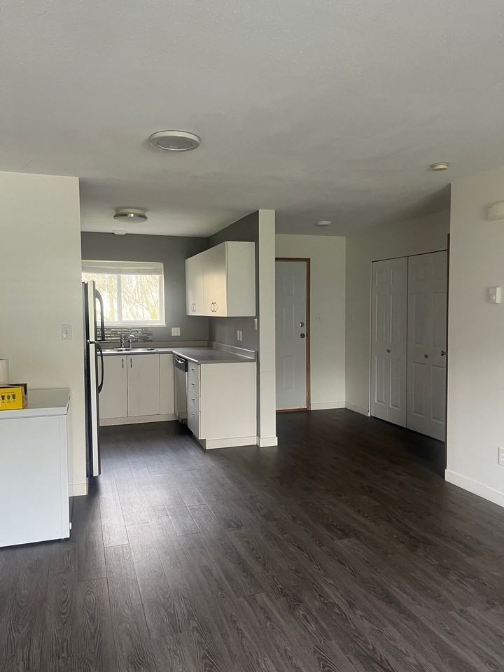 555 - 555 Rockland Road #1 - Photo 7 of 10