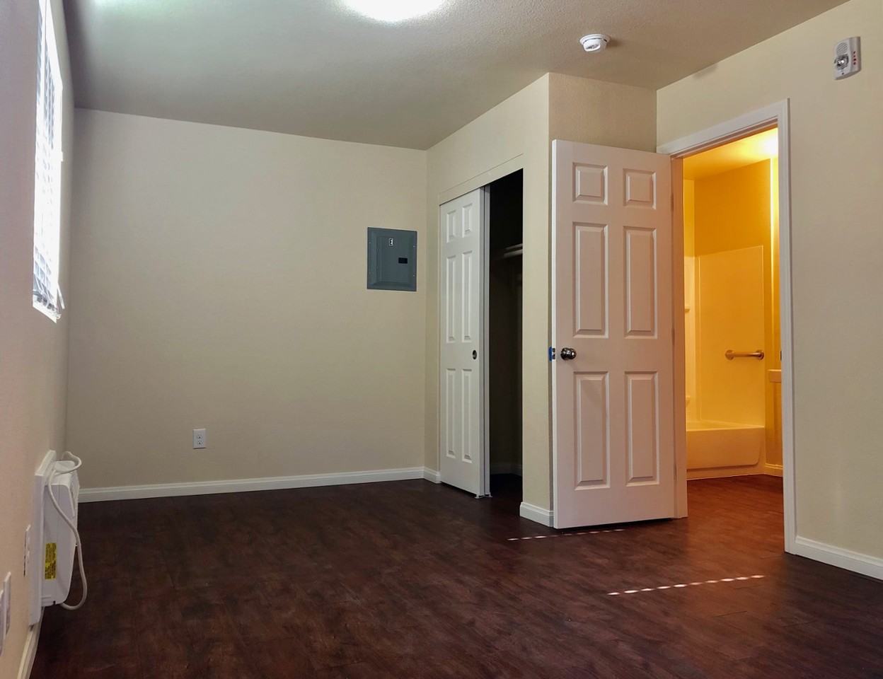 4806 E Charleston Blvd #4806-05 - Photo 2 of 4