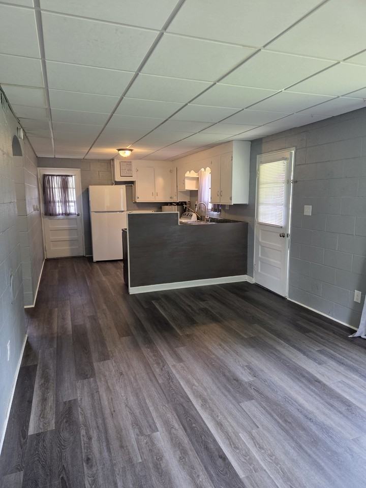 8412 Shilling St #1 - Photo 6 of 12