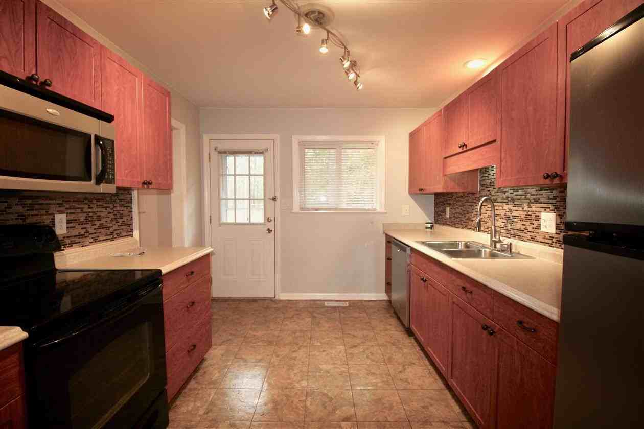 520 N Hale St #1 - Photo 4 of 47