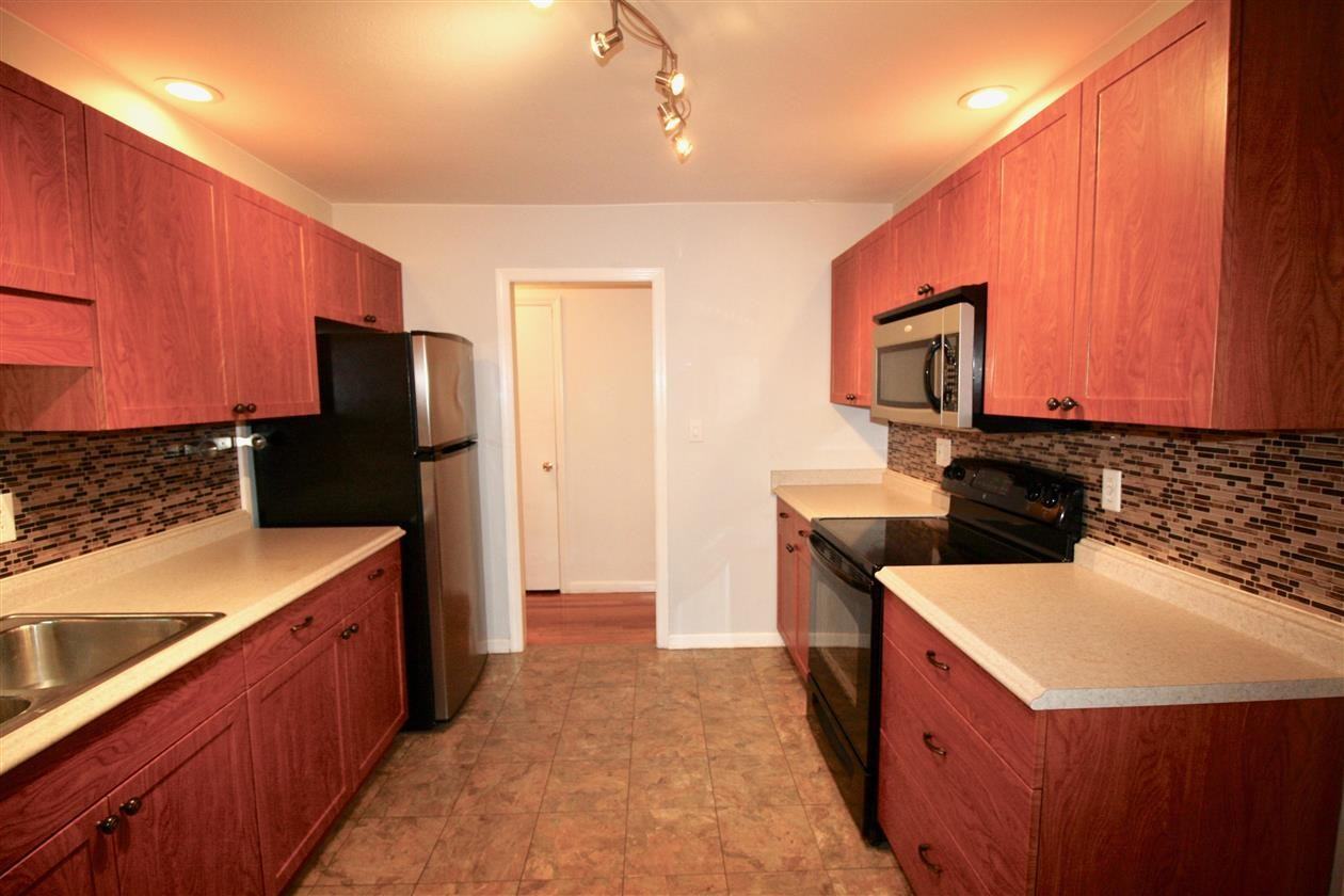 520 N Hale St #1 - Photo 5 of 47