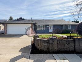 featured image of 4934 Nina Ave Se
