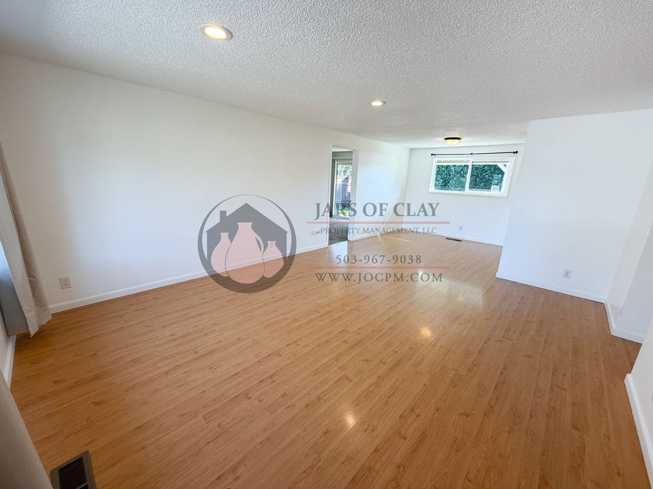 4934 Nina Ave Se - Photo 3 of 21