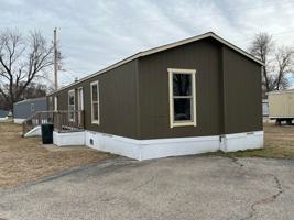 featured image of 195 Ne Coachlight Dr