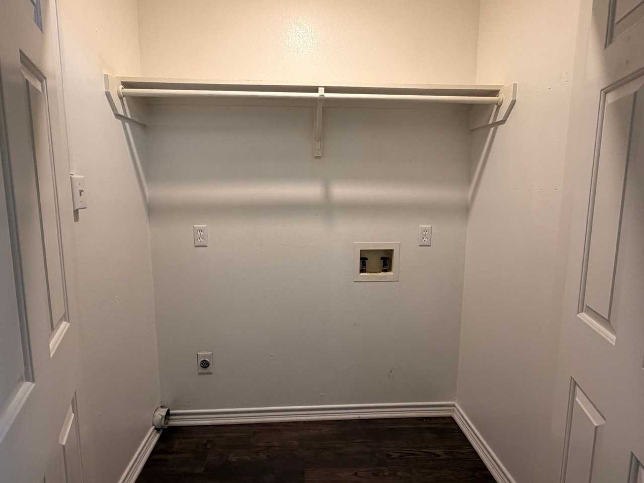 Hillstone On The Parkway - Photo 5 of 19