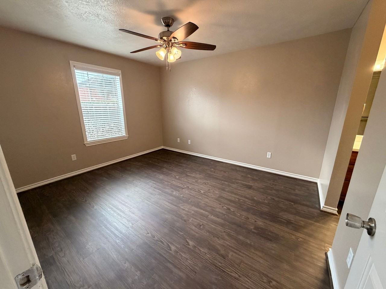 Hillstone On The Parkway - Photo 6 of 19