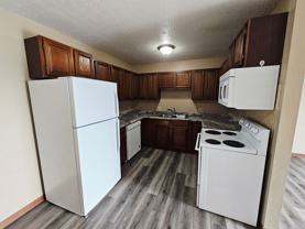 2901 E Rosser Ave - Photo 1 of 1