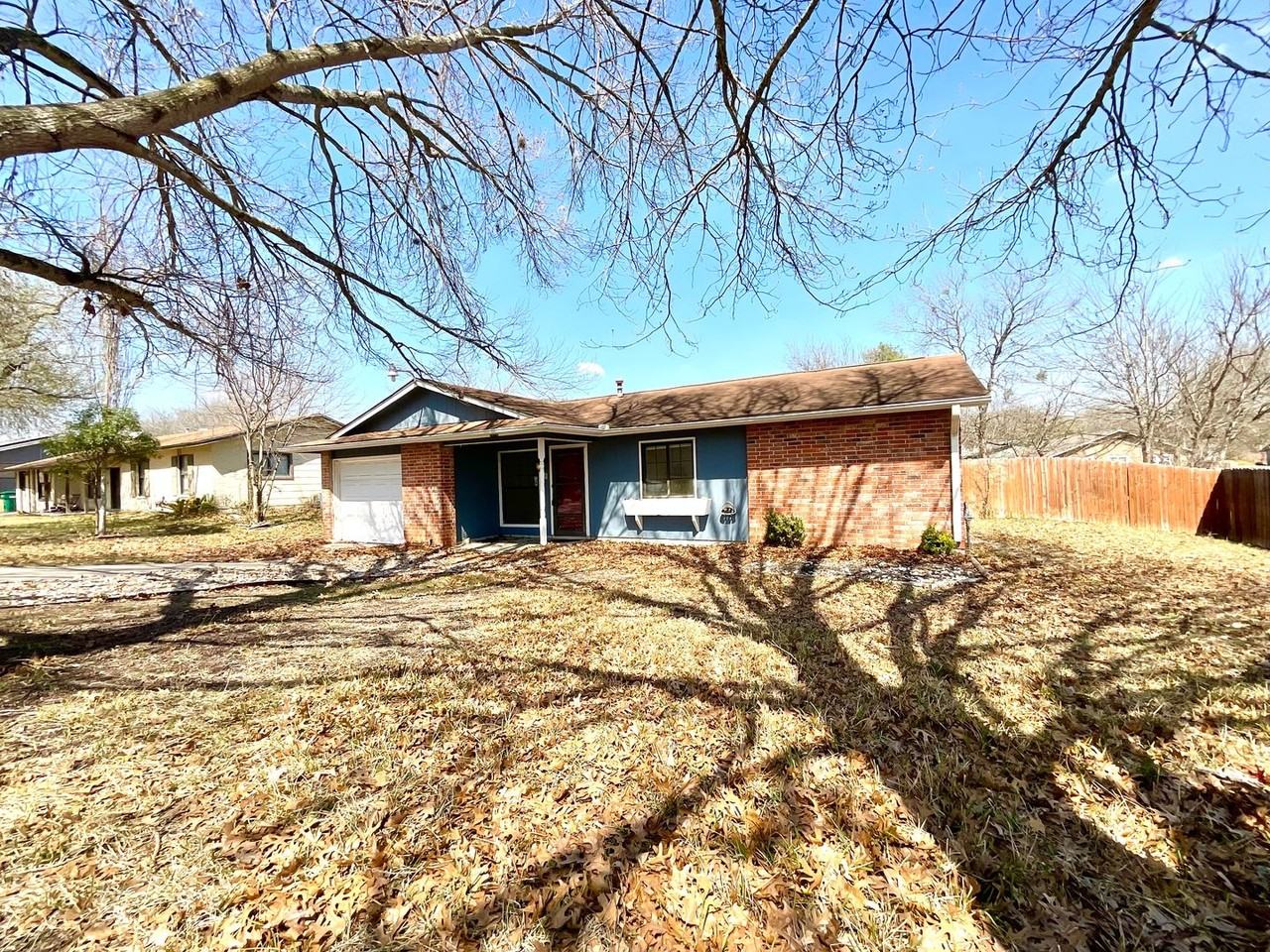 7805 Marigold Trace St - Photo 3 of 33