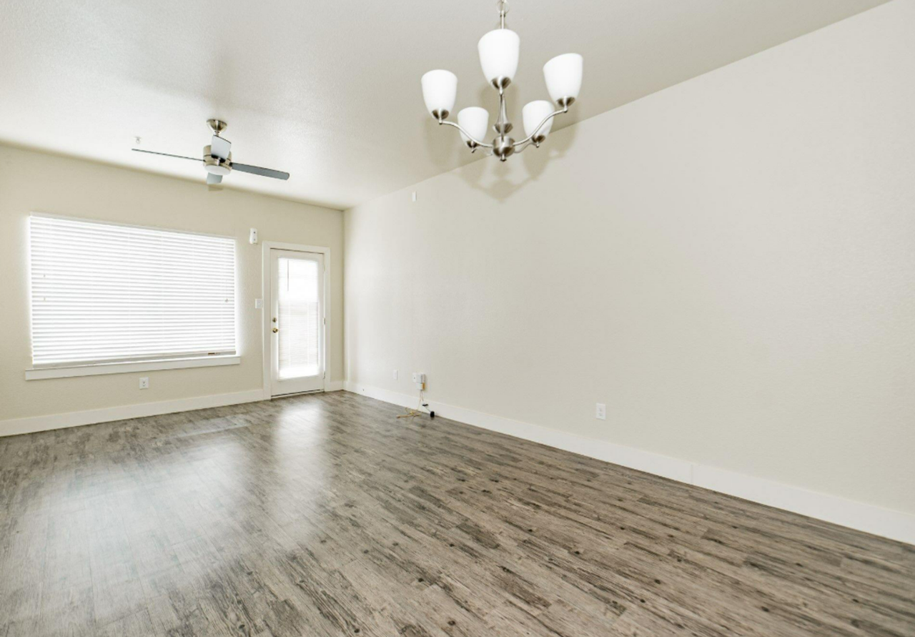 The Lofts at Fair Park - Photo 6 of 22