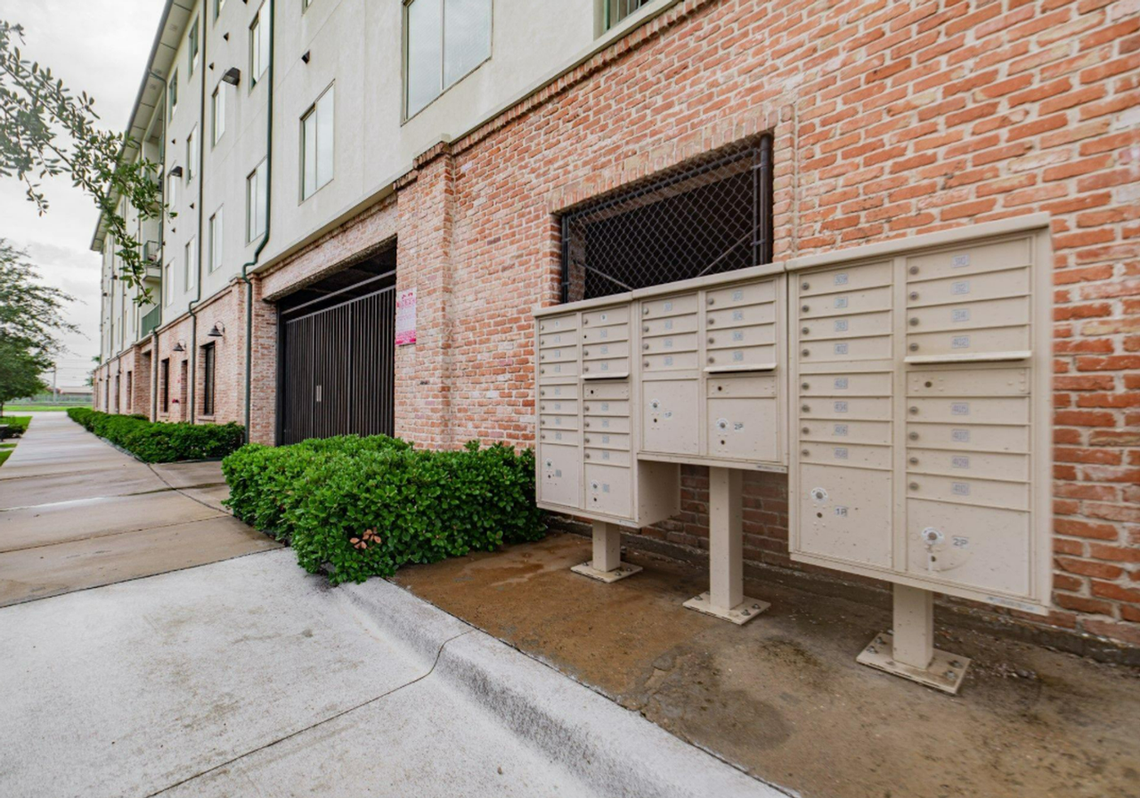 The Lofts at Fair Park - Photo 7 of 22