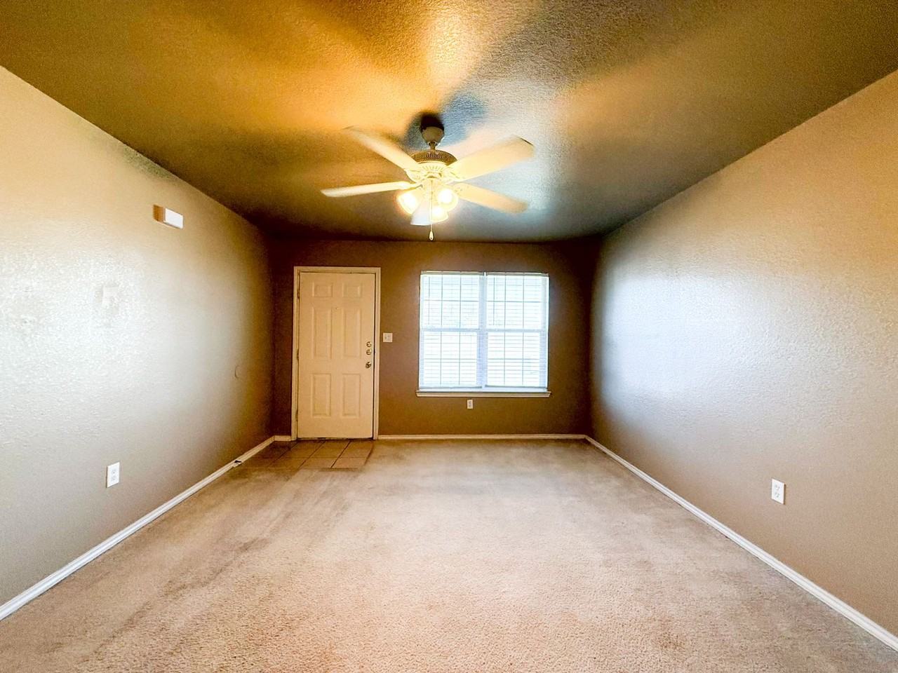 1712 Ute Trl - Photo 2 of 28