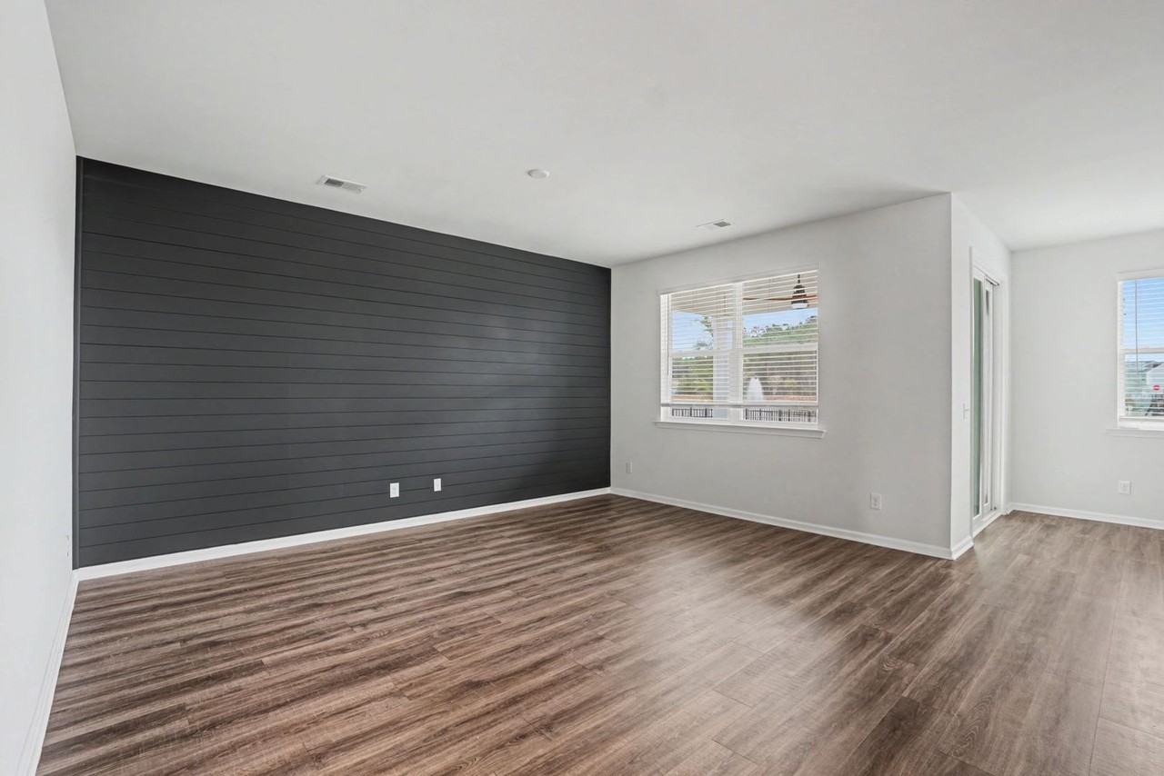 123 Oldwood Dr - Photo 6 of 31